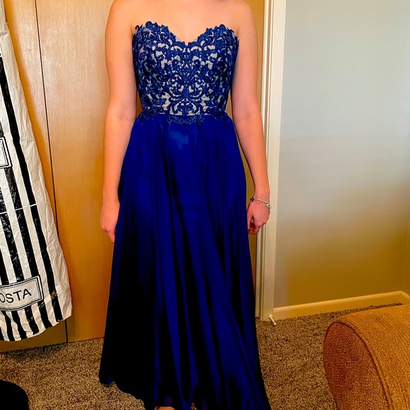 La Femme Dresses & Skirts - La Femme prom dress from Saks Fifth Avenue
